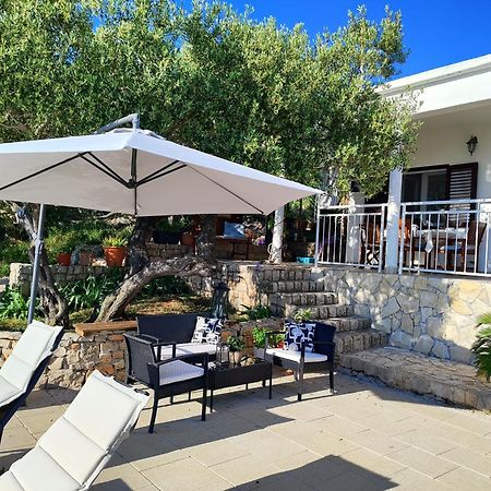 Willa Weekend House Olive Garden Donje Selo na Šolti Zewnętrze zdjęcie